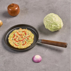 WANGYUANJI Cast Iron Pizza Pan 7.9, Uncoated Pancake Skillet For Indoor And Outdoor, Non-Stick Skillet With Wooden Handle, Handmade Pancakes, Pizza, Fried Steak